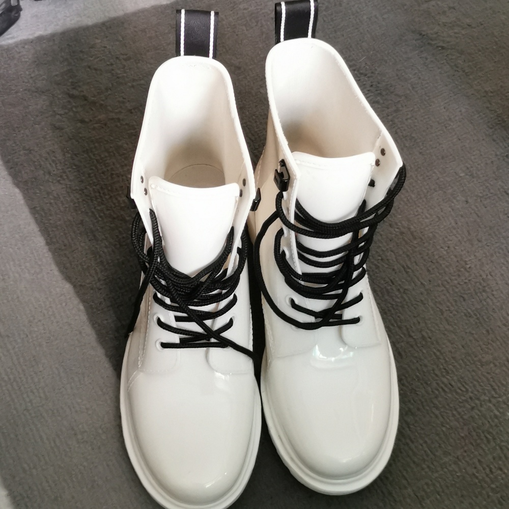 Michael kors rubber boots